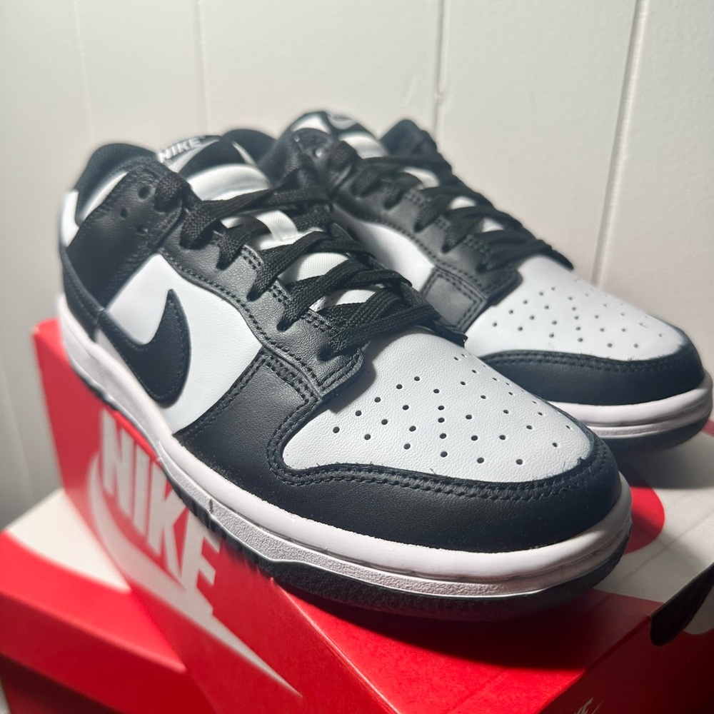 Women’s Panda Dunks
